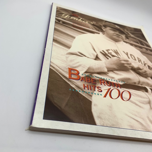 Vintage 1995 Yankees Yearbook 46th Annual Edition Babe Ruth Tribute - Picture 3 of 10